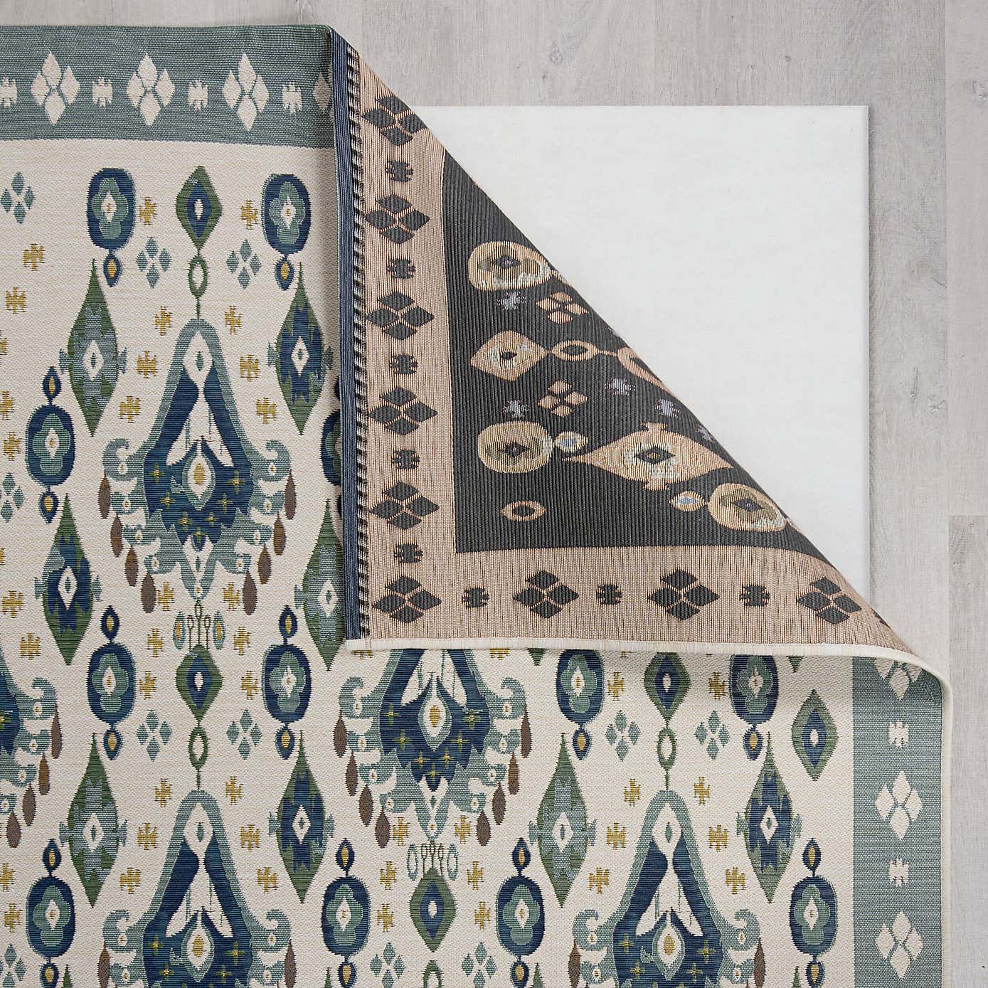 Jaipur Indoor Outdoor Traditional Rug