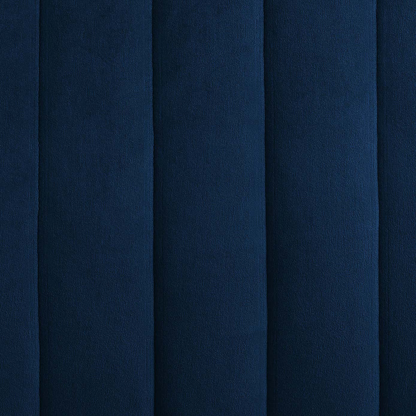 Bella Velvet Chaise Lounge