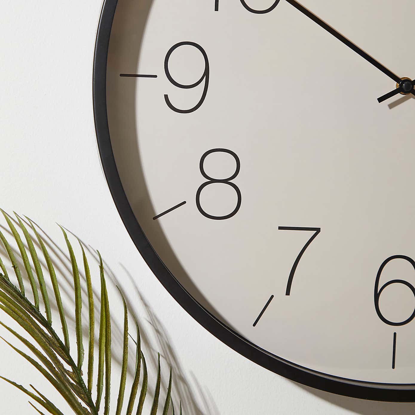 Modern Clock Black 48cm