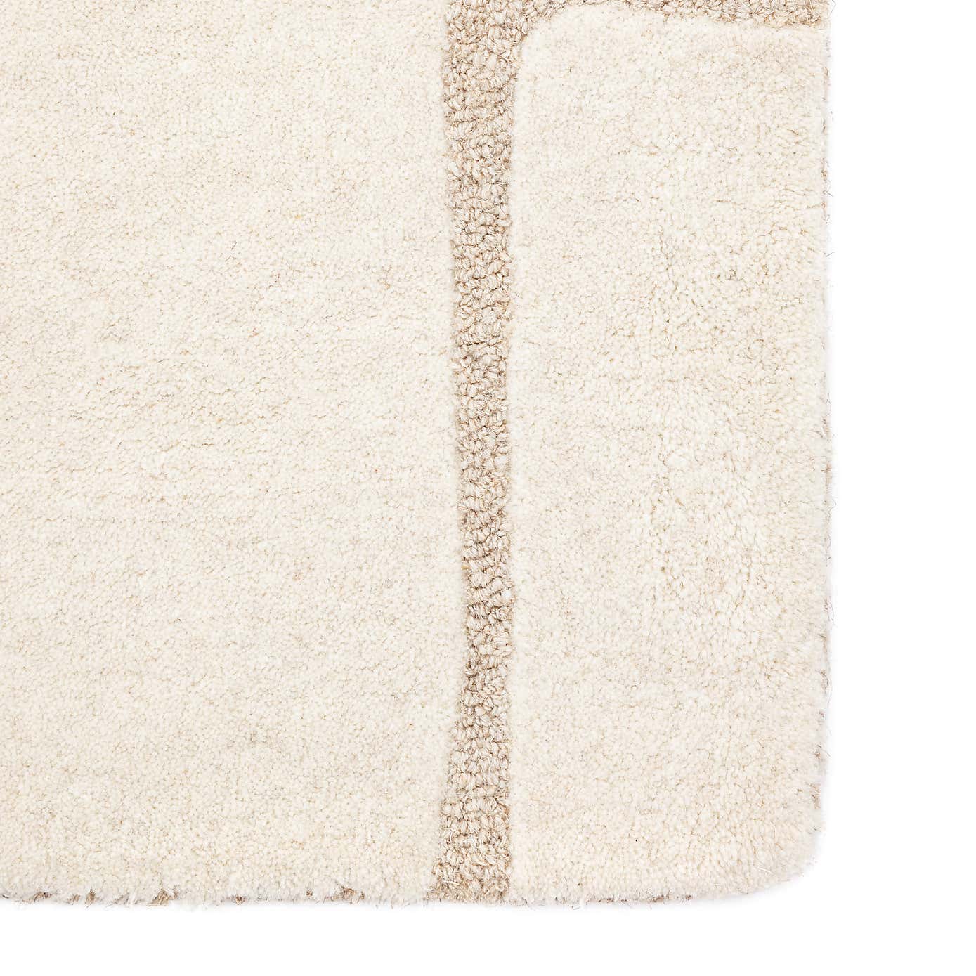 Cedar and Sage Pavia Tufted Graphic Rug