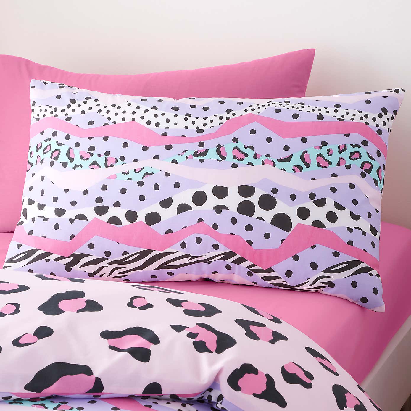 Pack of 2 Leopard Duvet Cover and Pillowcase Set