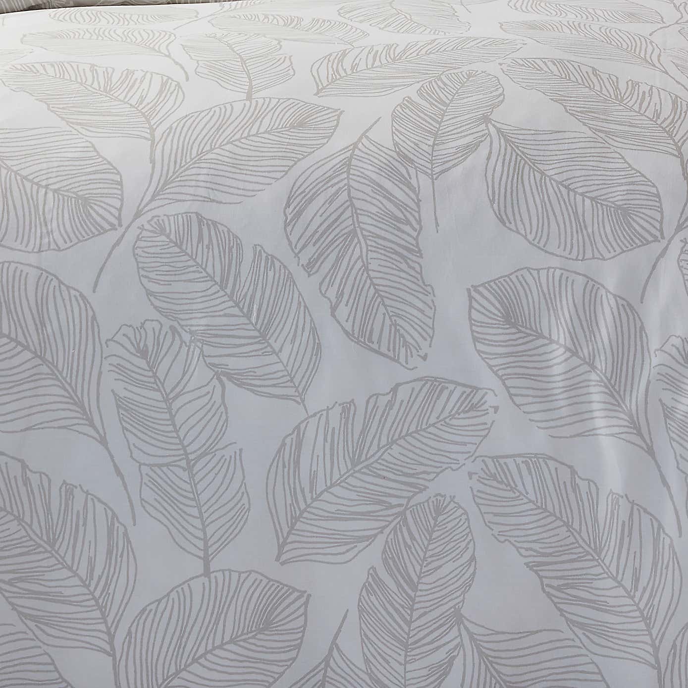 Fusion Matteo Reversible Duvet Cover and Pillowcase Set