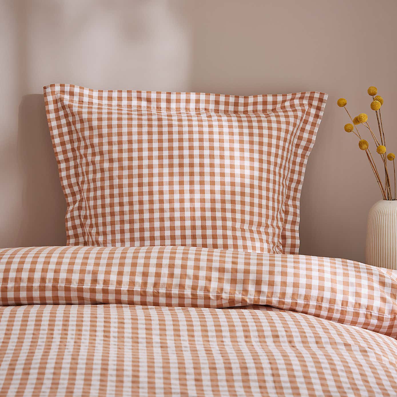 Portloe Gingham Woven Cotton Continental Pillowcase