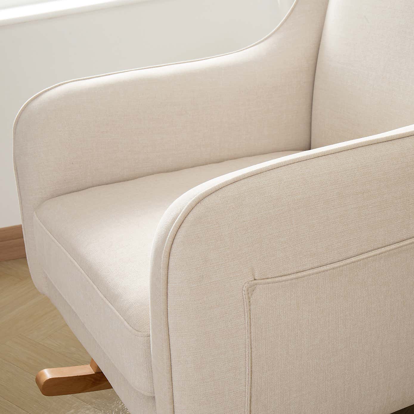 Ida Nursing Chair with Stool