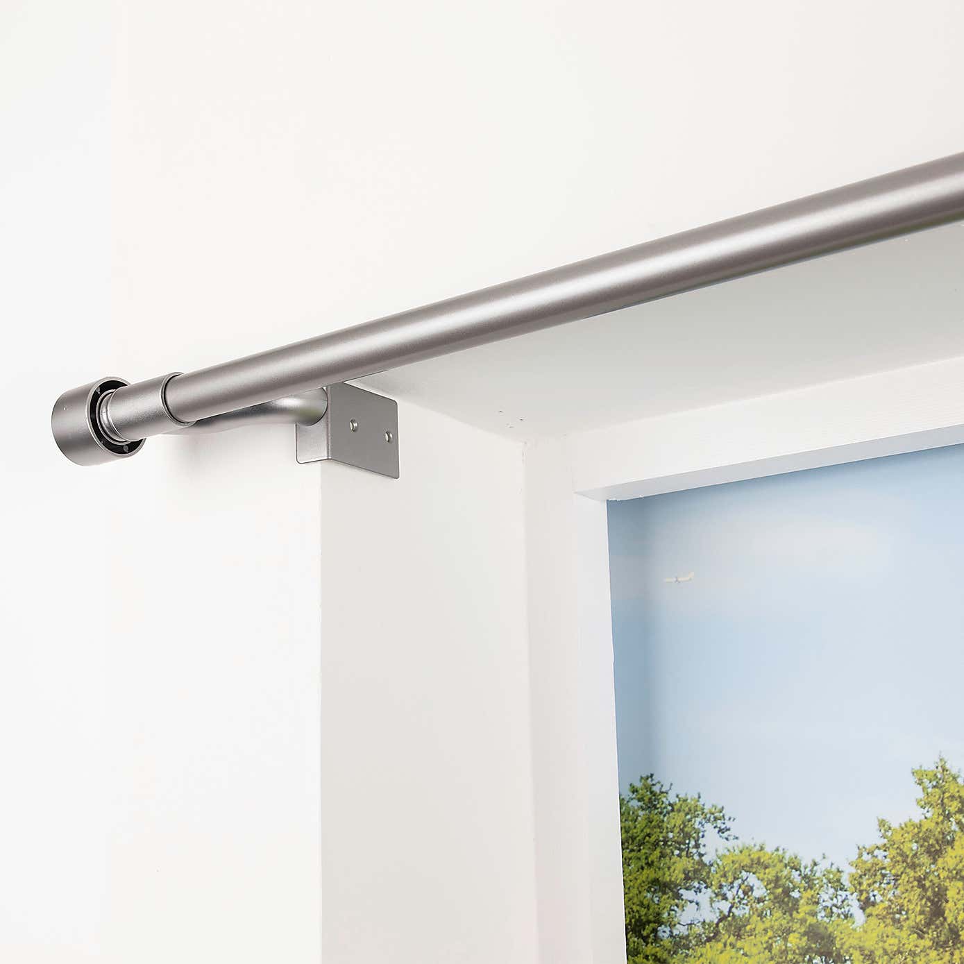 No Drills Trinity Extendable Eyelet Curtain Pole