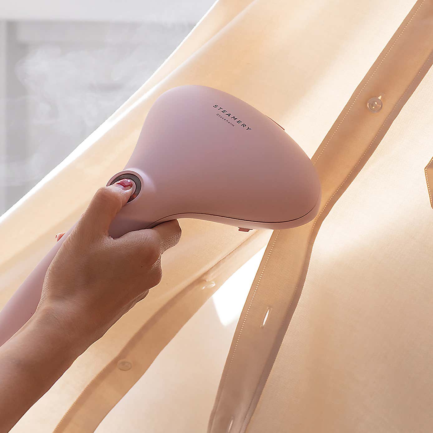 Steamery Cirrus 2 Handheld Steamer