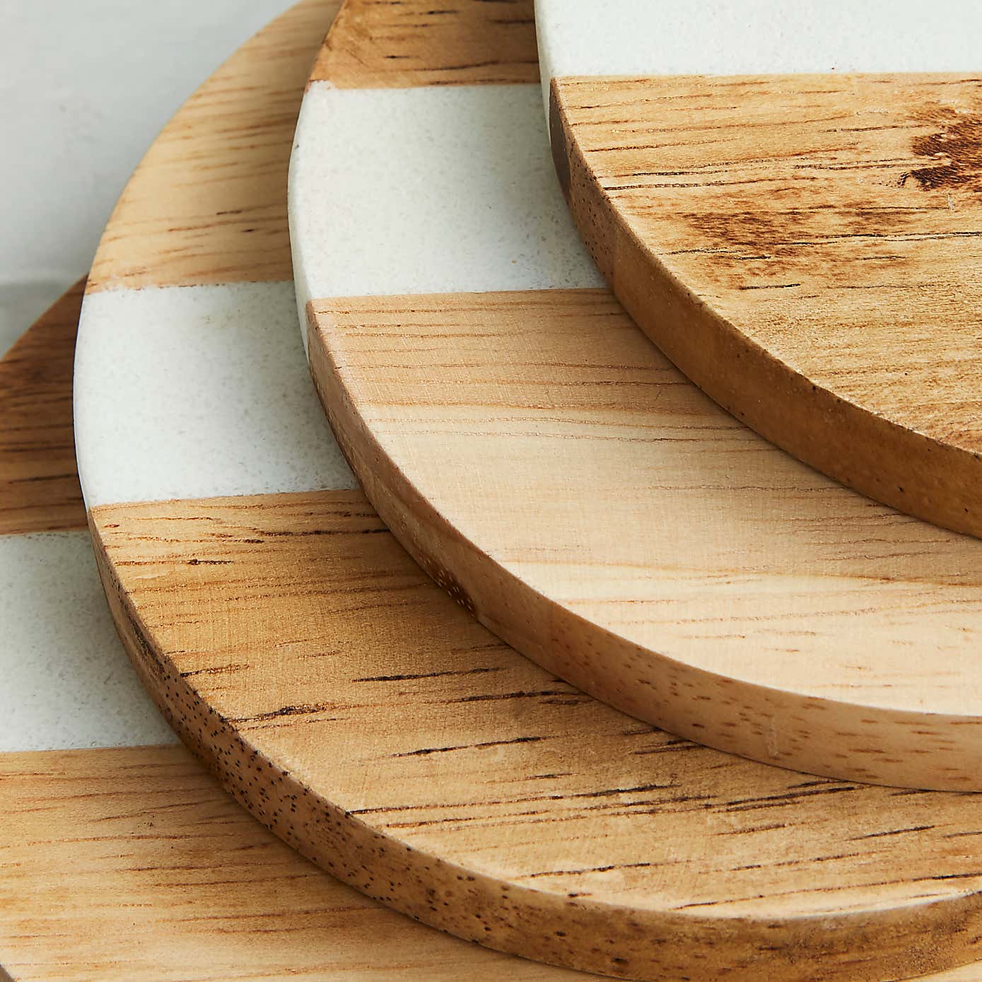 Pack of 4 Vintage Style Wood & Resin Coasters