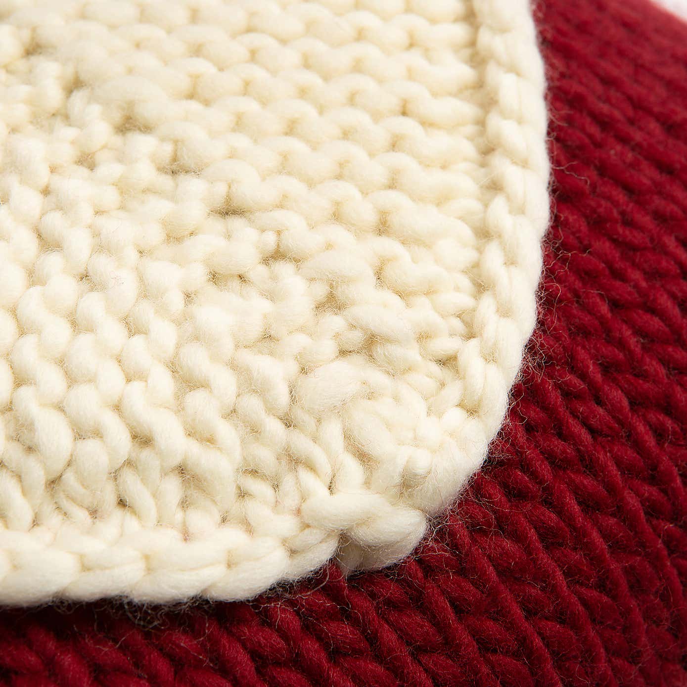 Wool Couture Wool Couture Queen of Hearts Cushion Ruby Knit Kit