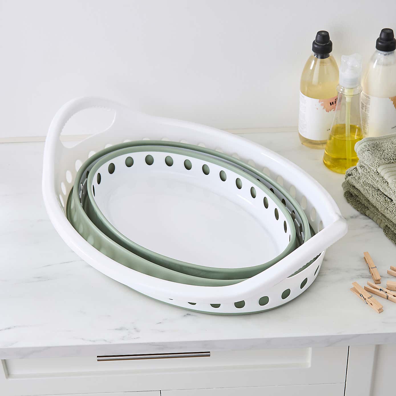 Collapsible Oval Laundry Basket
