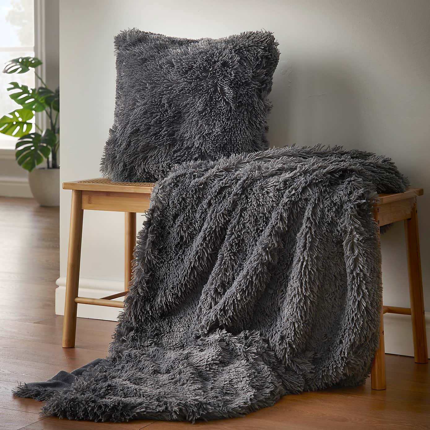 Catherine Lansfield Cuddly Square Cushion