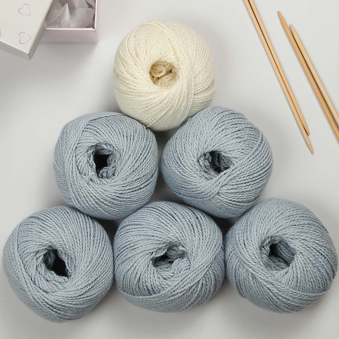 Bella Baby Blanket Knitting Kit