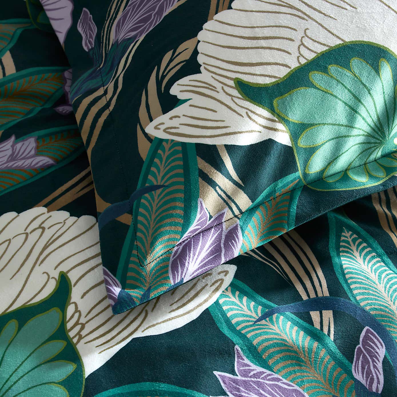 Nouveau Swan Emerald Oxford Pillowcase