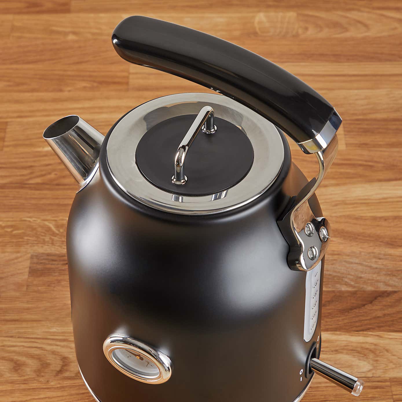 Retro 1.7L 3KW Matt Black Kettle