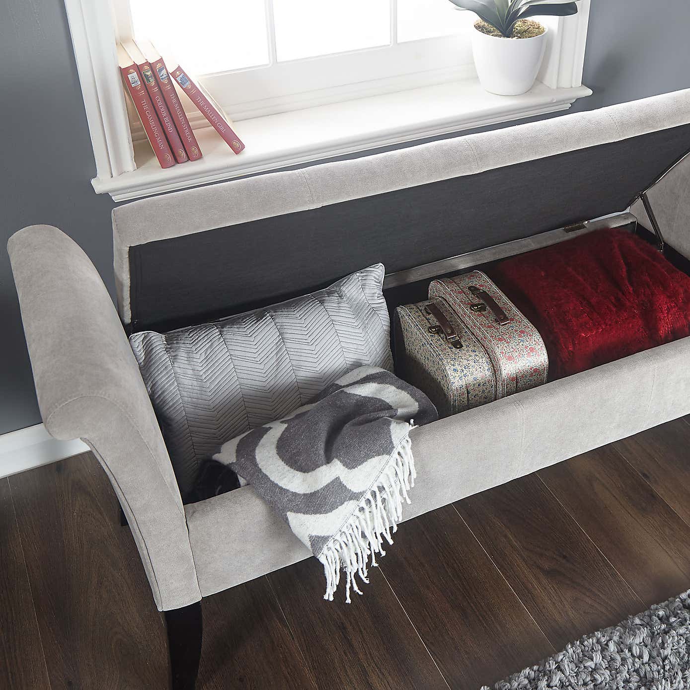 Balmoral Window Seat, Silver Chenille