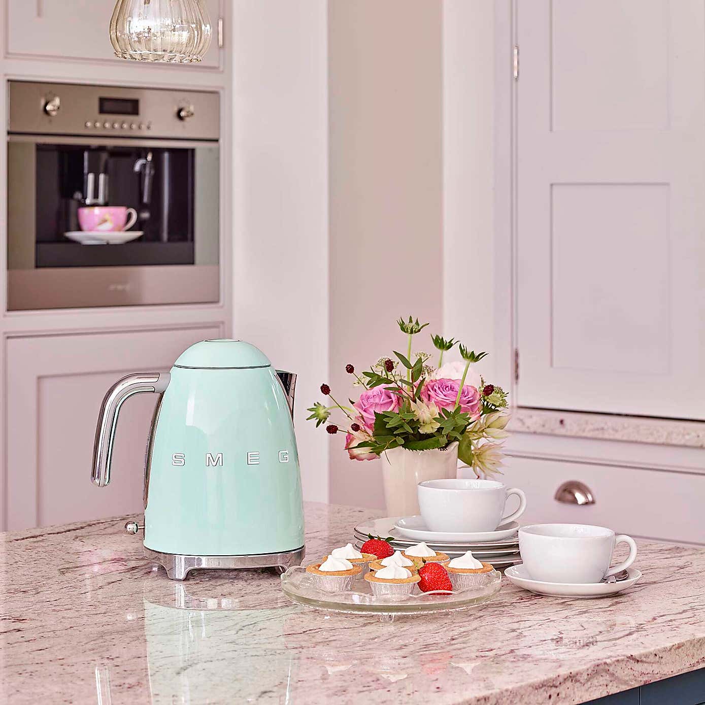 SMEG Retro Electric Kettle