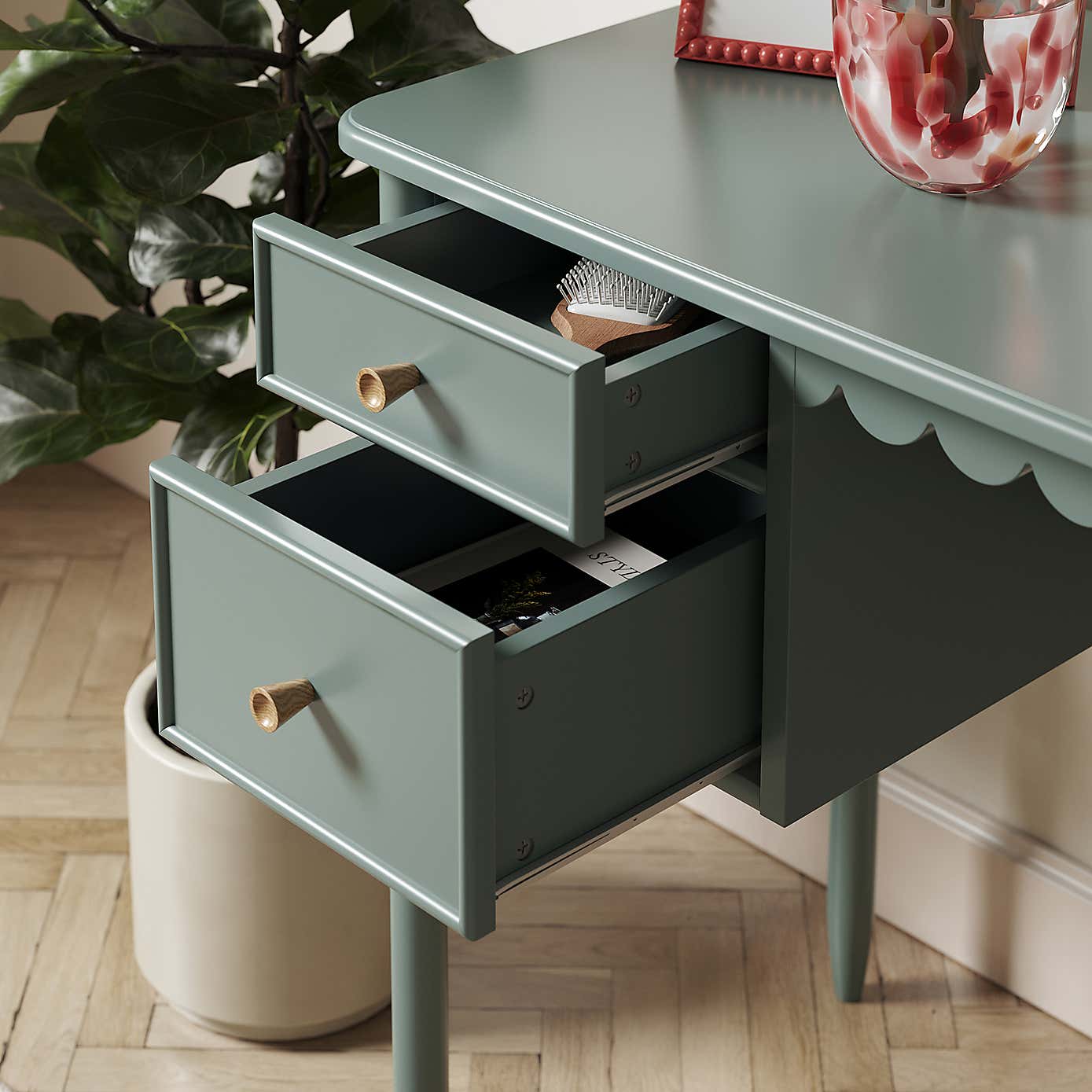 Remi Dressing Table