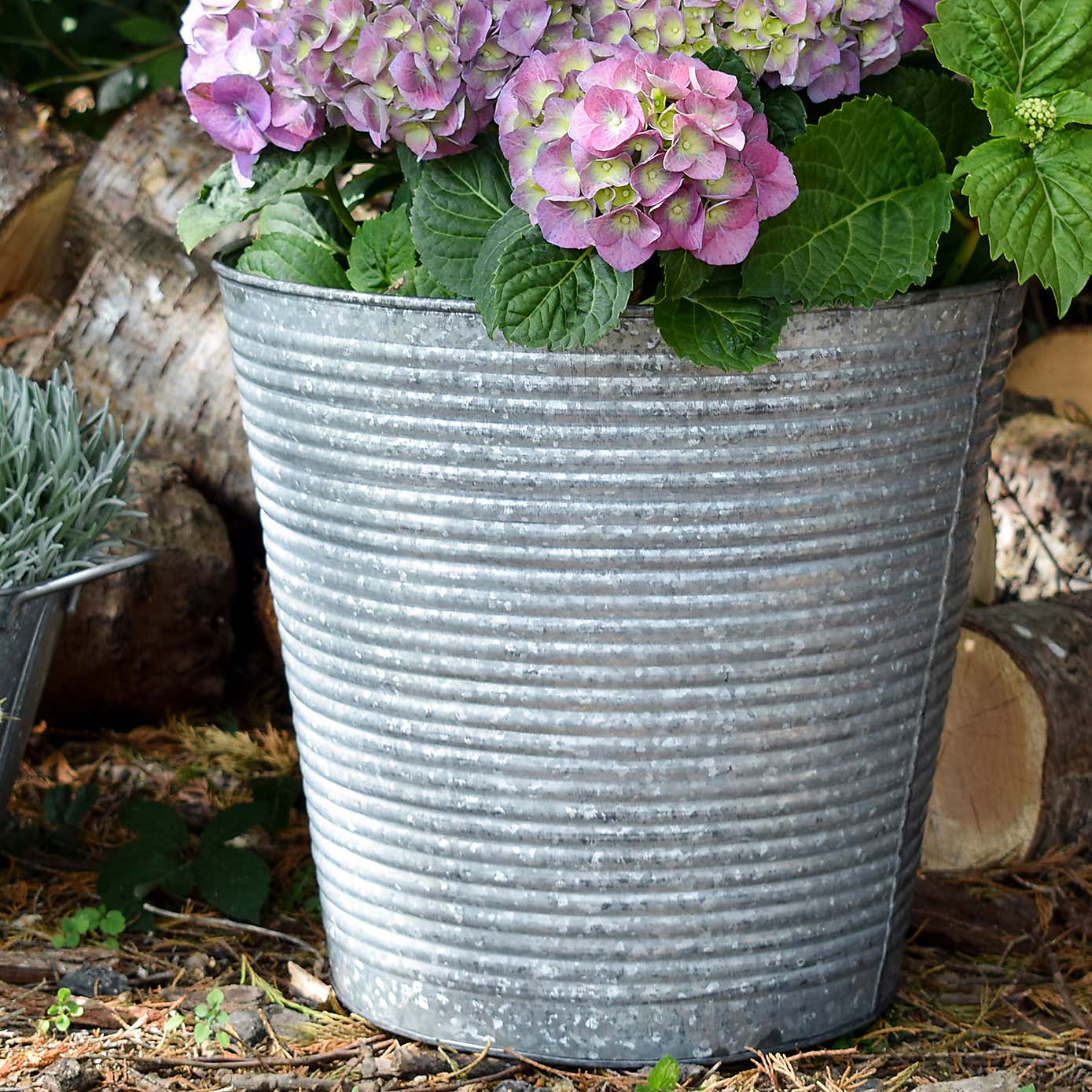 Set of 2 Ribbed Galvanised Planters