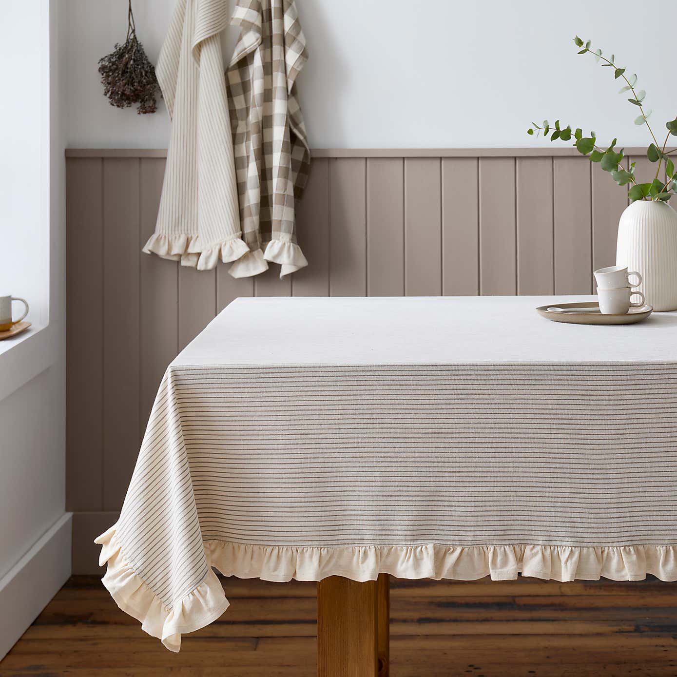 Country Natural Cotton Tablecloth