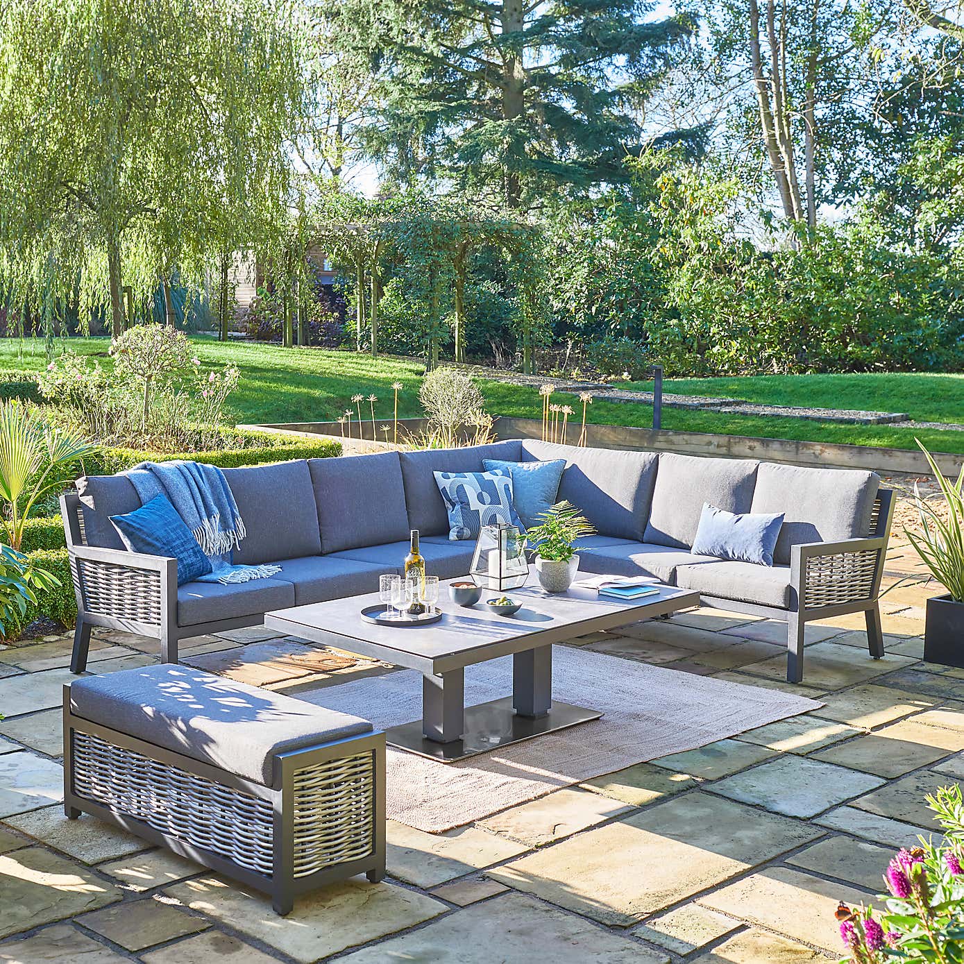Langham Large Comfort Outdoor Corner Set
