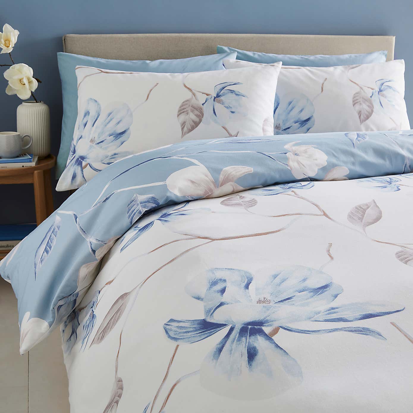 Lois Floral 144 Thread Count Reversible Duvet Cover & Pillowcase Set