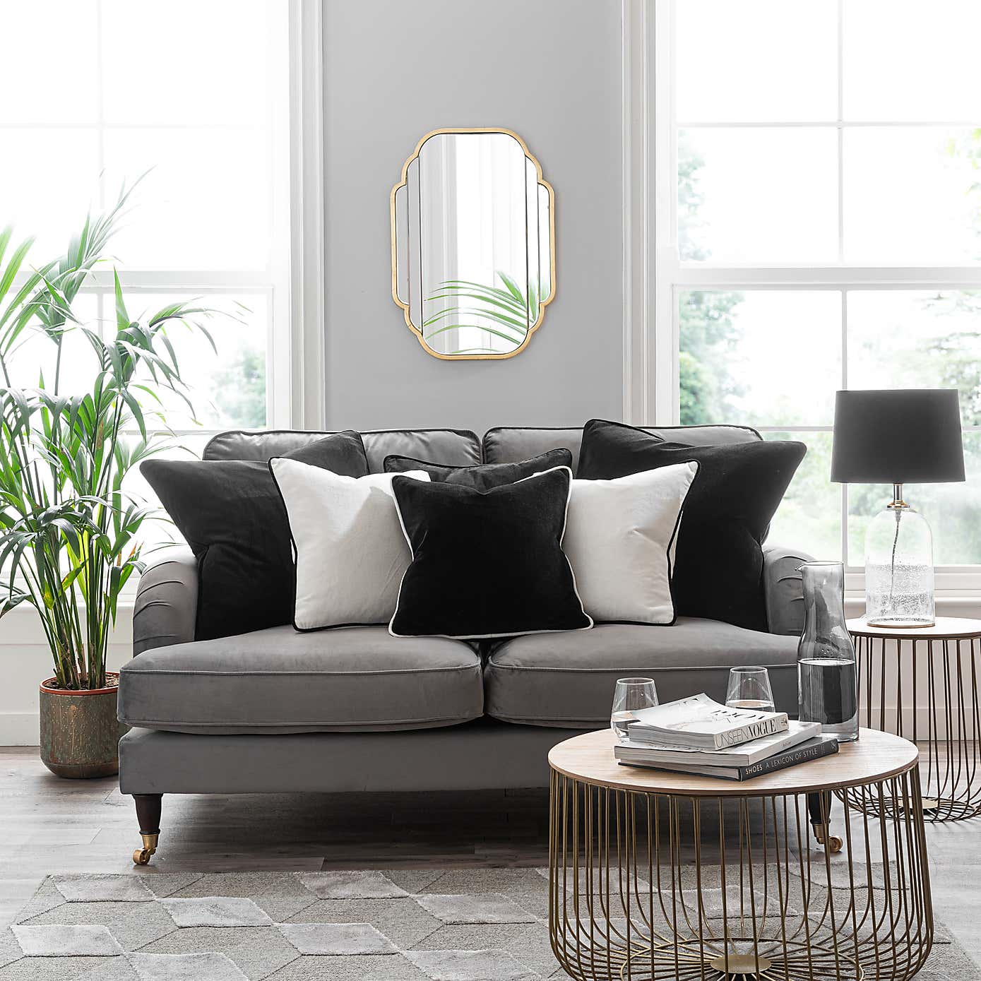 Clara Contrast Piping Cushion