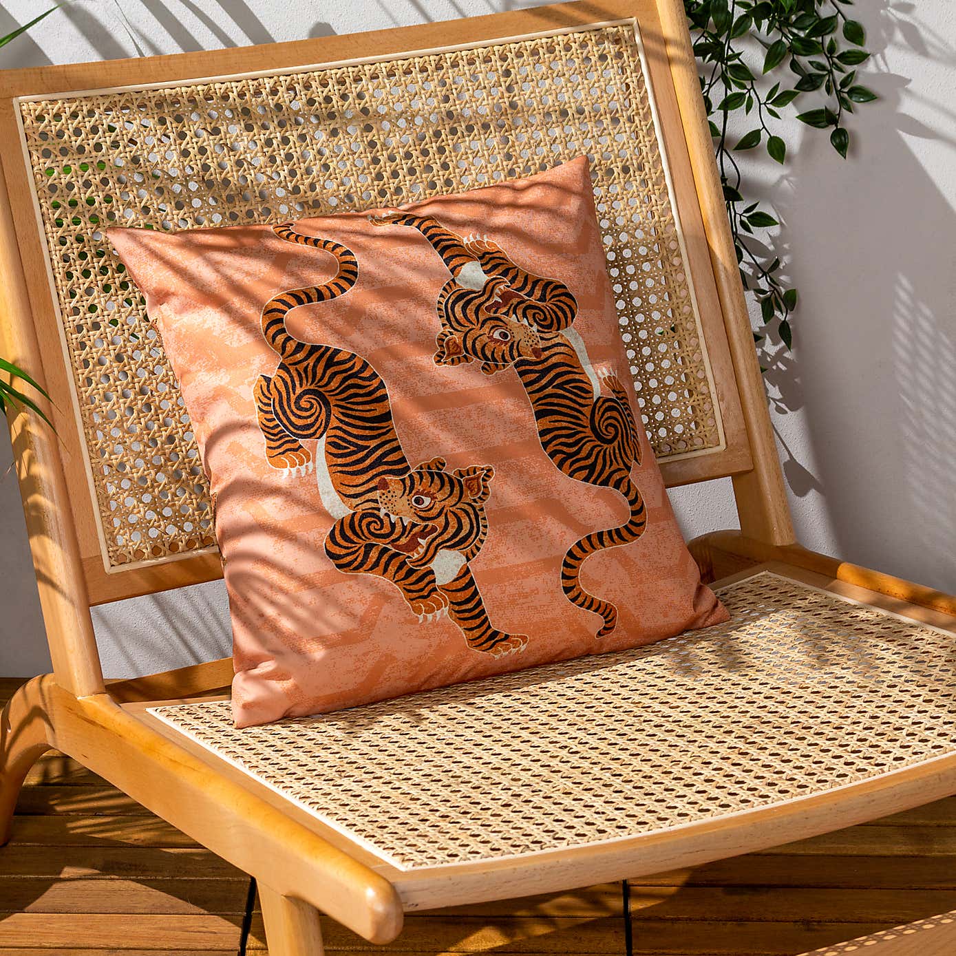 furn. Tibetan Tiger Outdoor Cushion