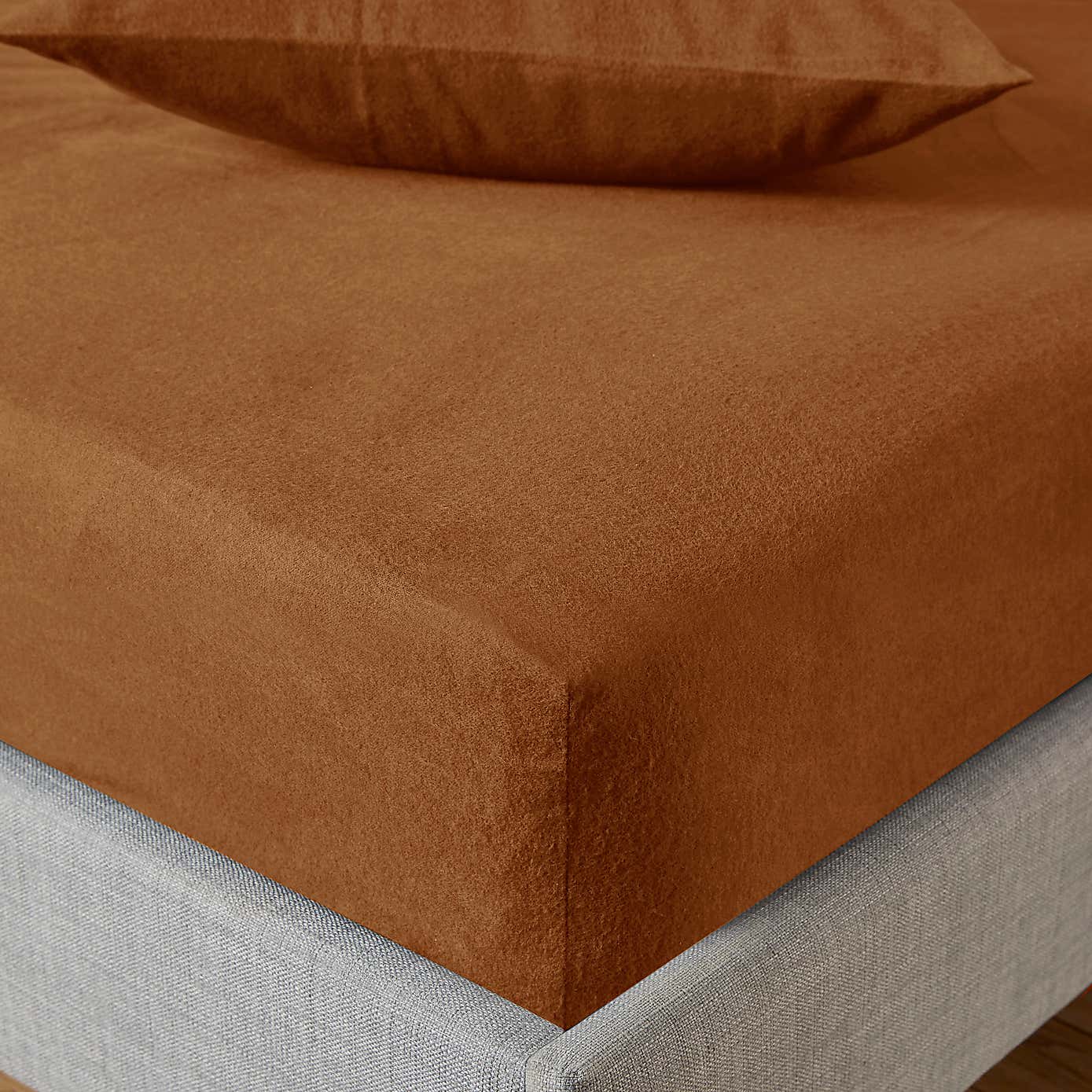 Soft & Cosy Brushed Cotton Fitted Sheet