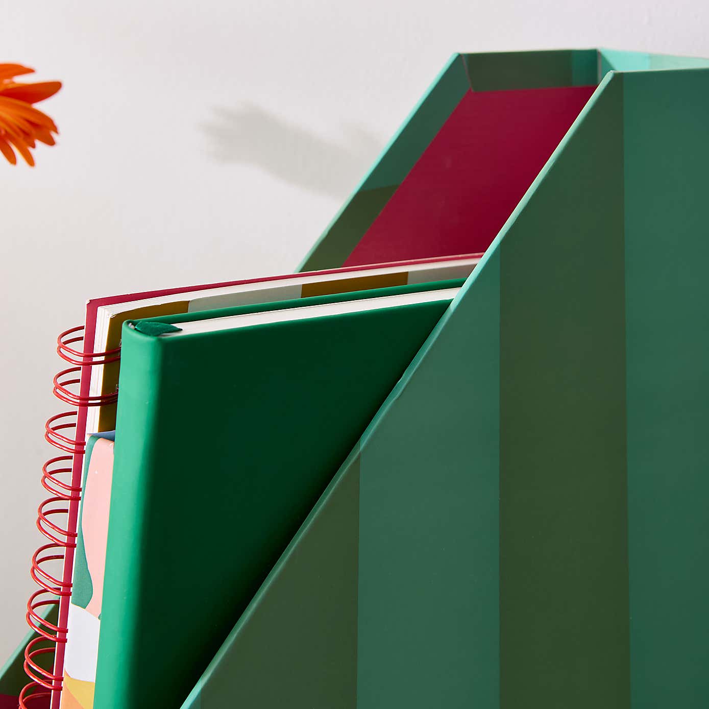 Elements Sutton Stripe A4 Magazine File