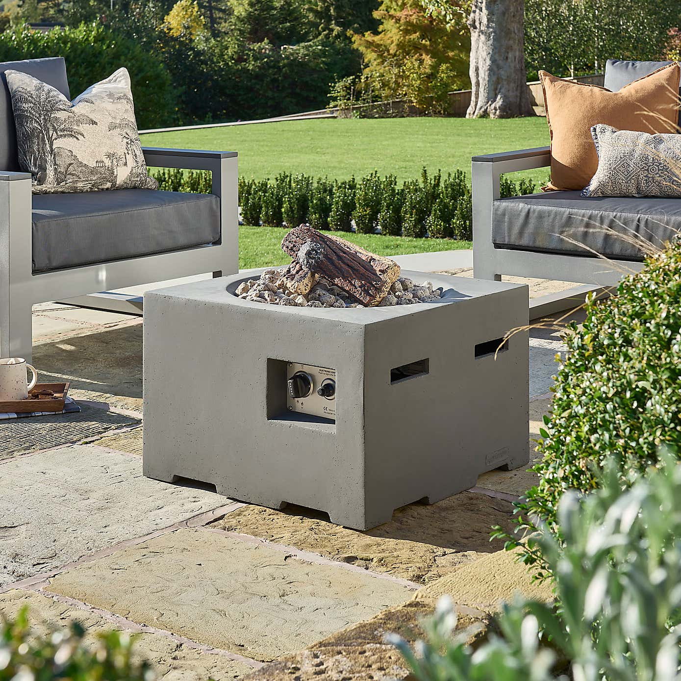 Happy Cocooning Small Square Grey Fire Pit