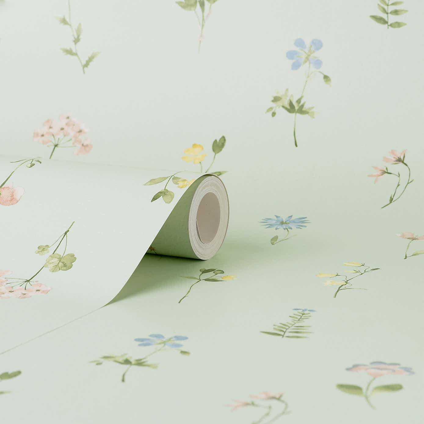 Pressed Flowers Wallpaper