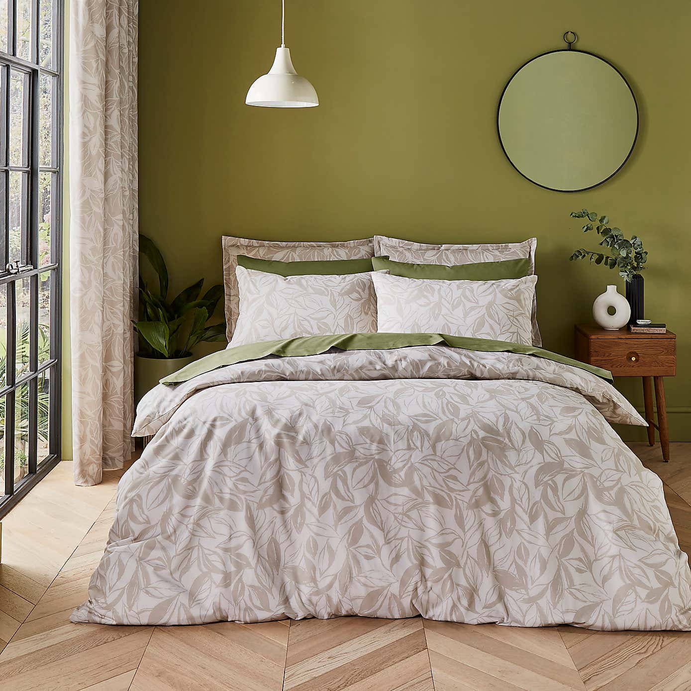 Sketched Leaf 144 Thread Count Reversible Cotton Duvet Cover & Pillowcase Set