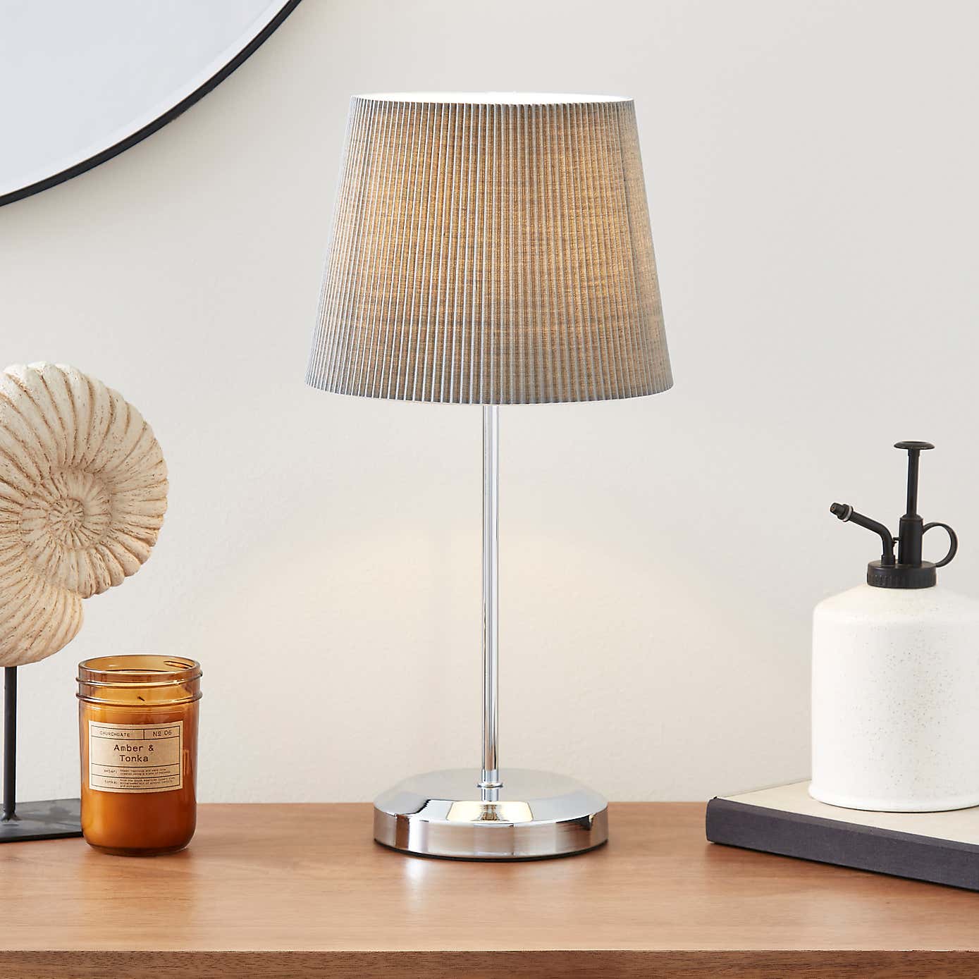 Jali Dimmable Touch Table Lamp