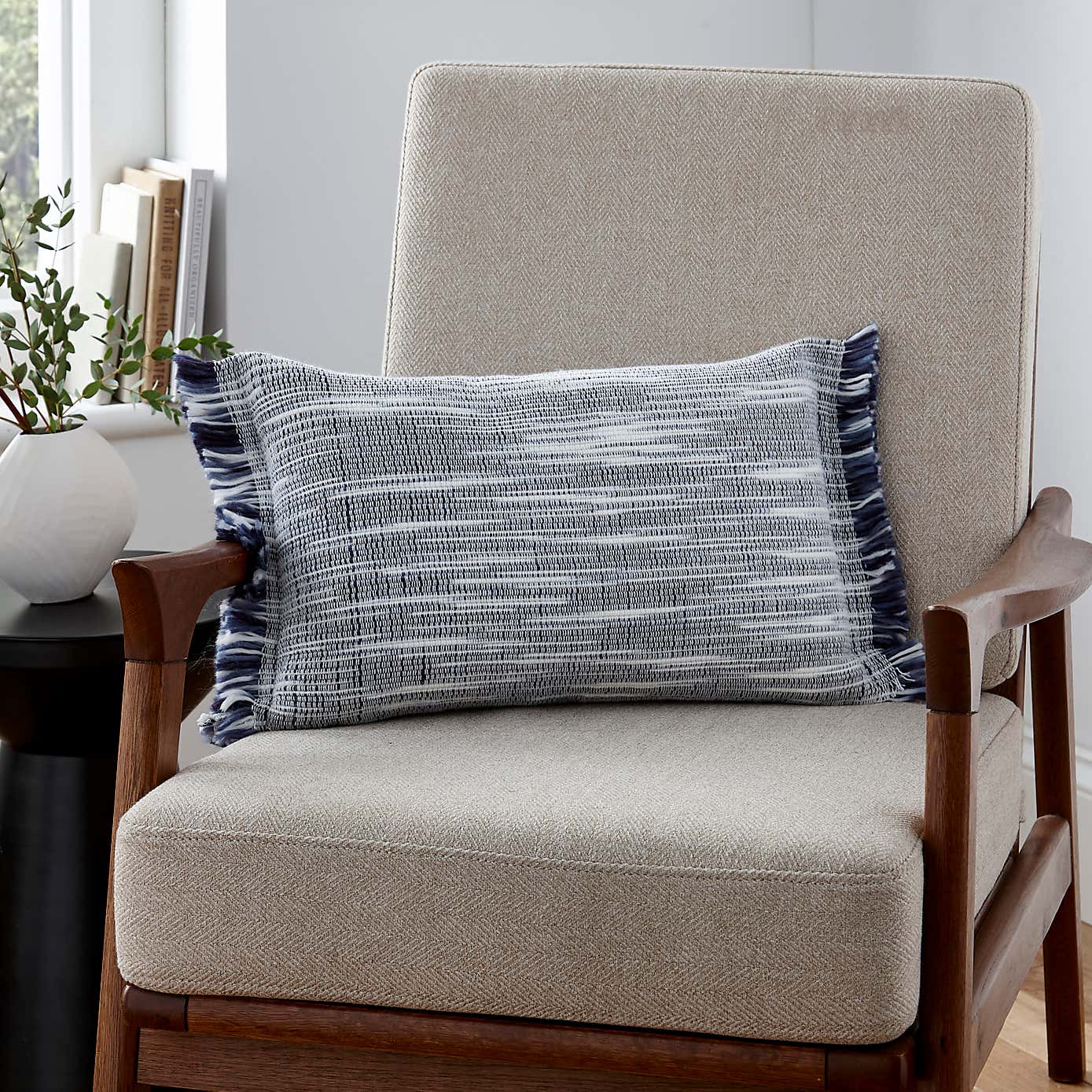 Hazze Fringe Cushion