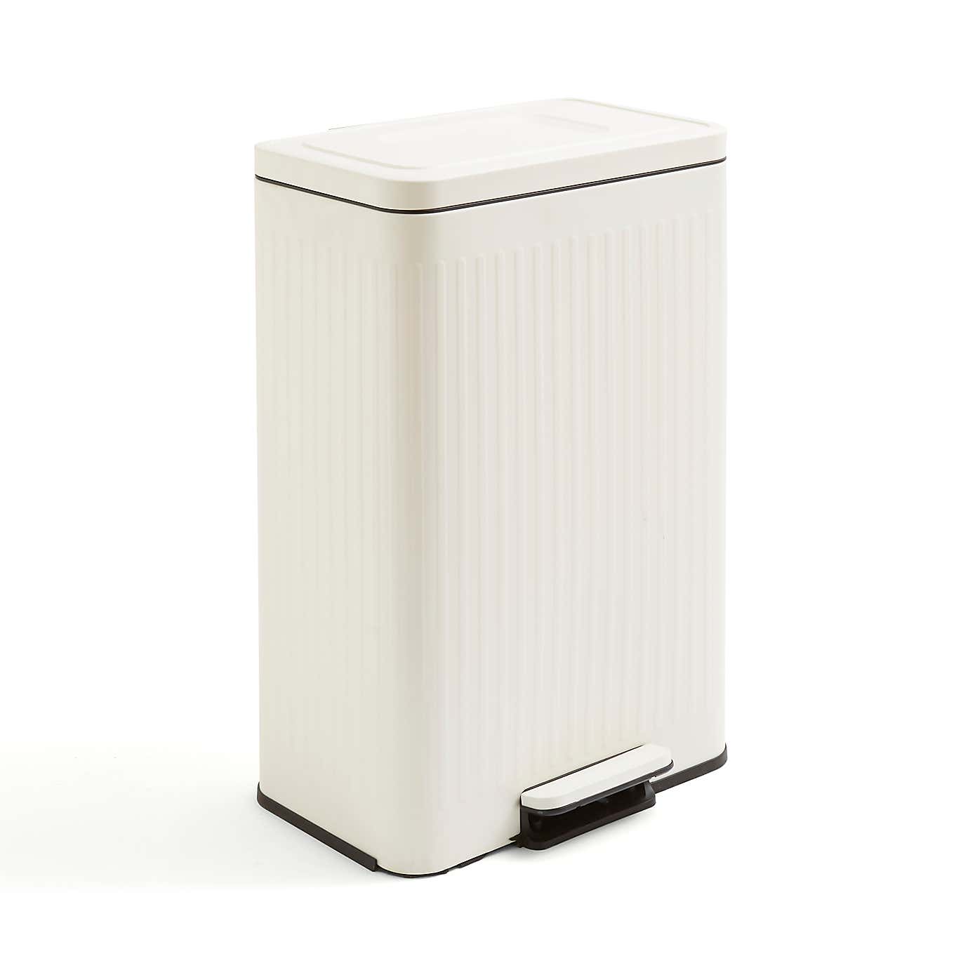 Embossed Recycling Bin 2828L