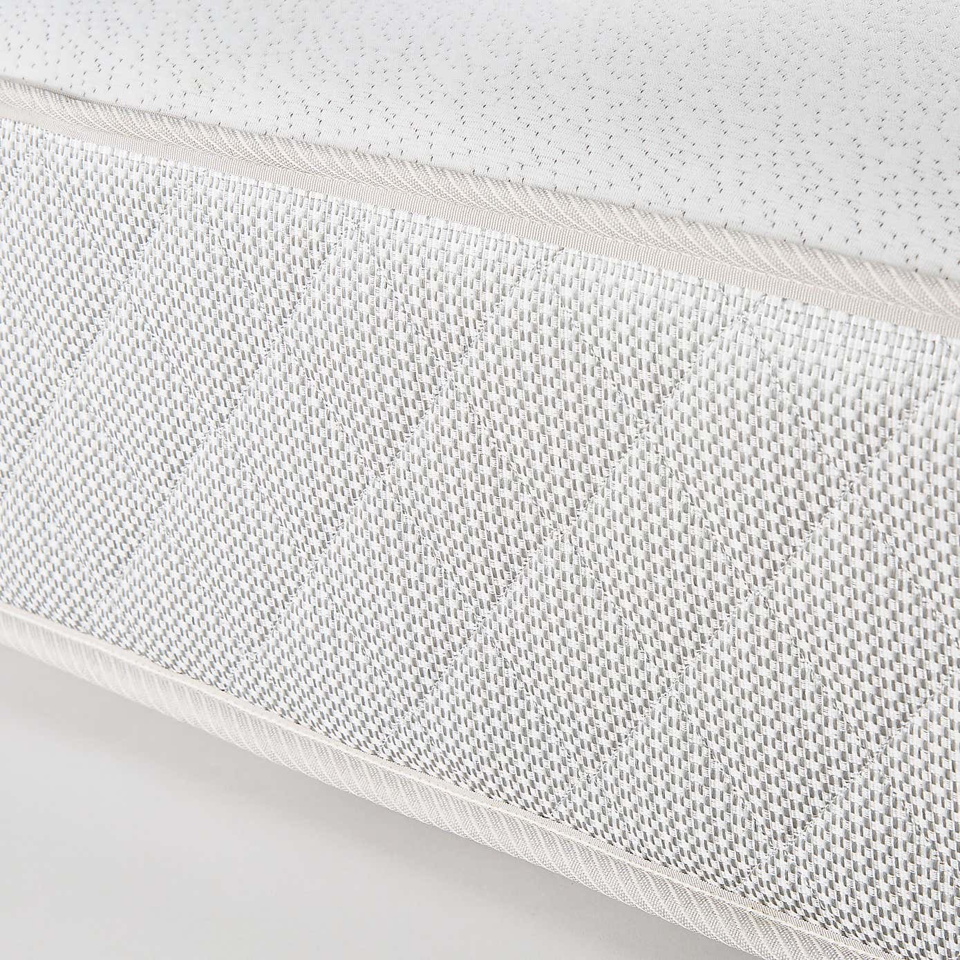 Fogarty 8mm Memory Foam 1000 Pocket Sprung Mattress