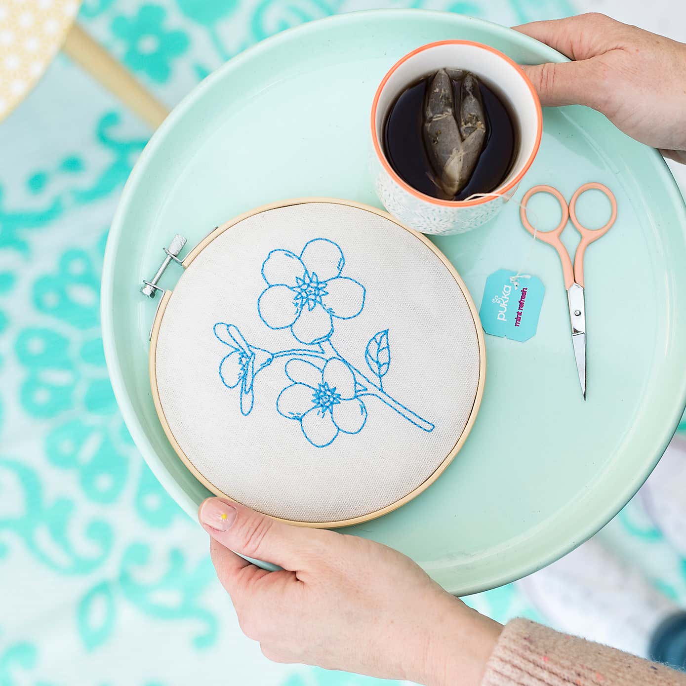 Cotton Clara Forget Me Not Embroidery Hoop Kit