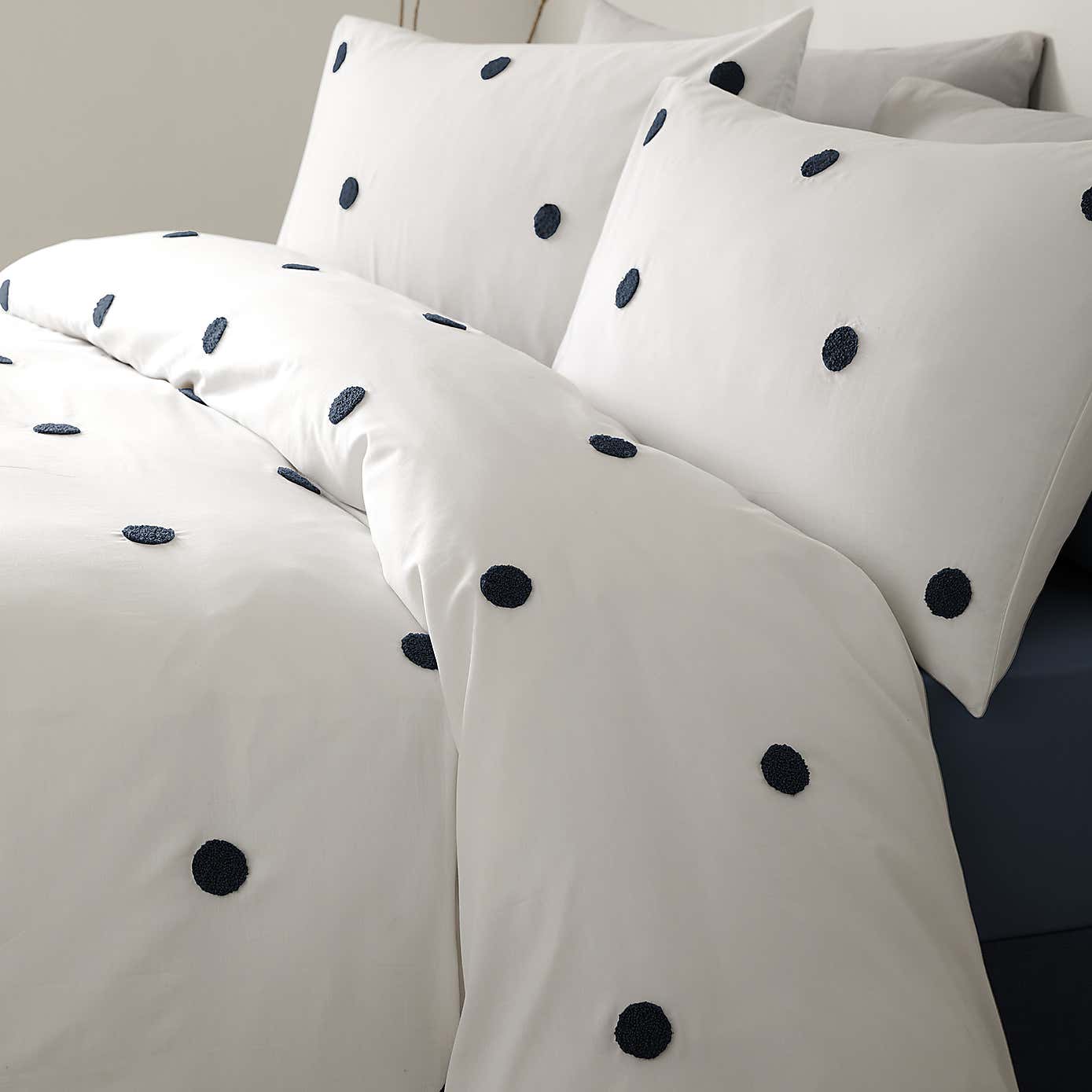 Dot Garden Duvet Cover and Pillowcase Set