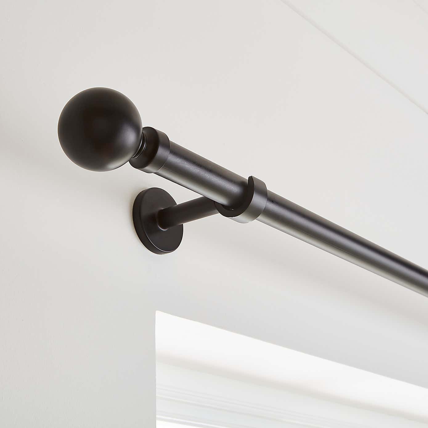 Ashton Metal Curtain Pole