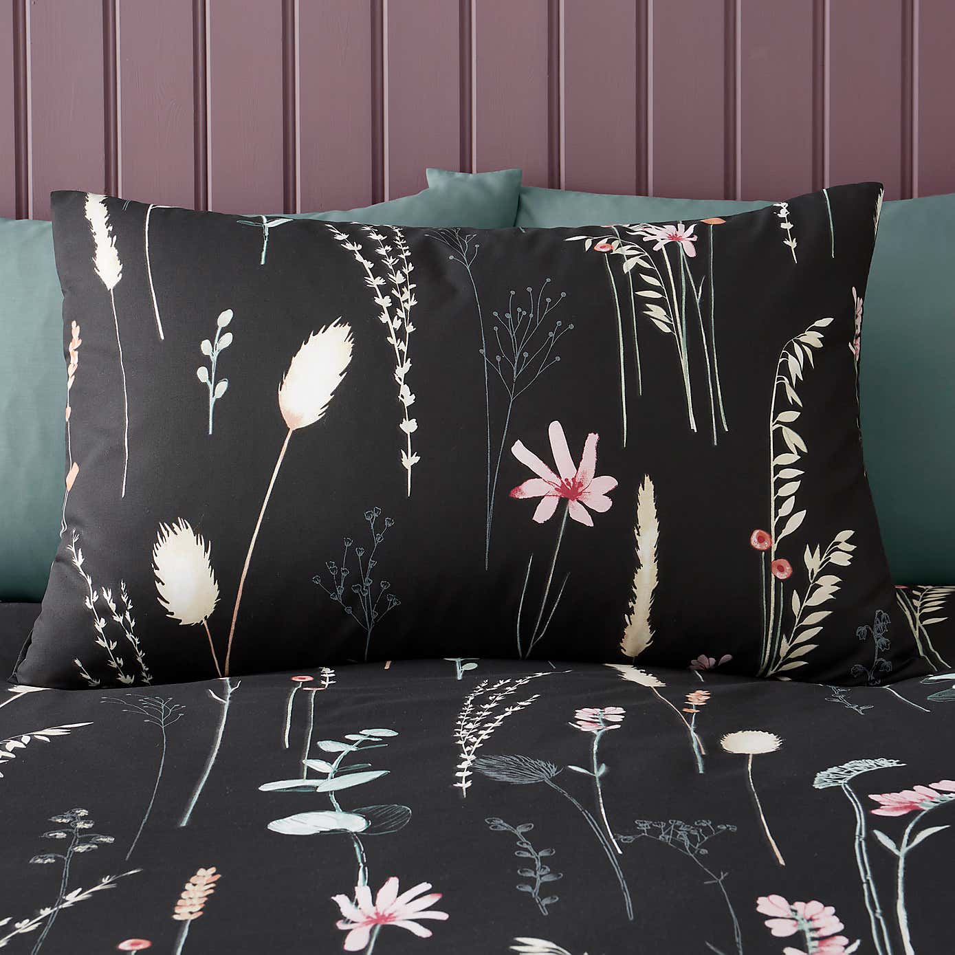 Dried Flowers Duvet Cover and Pillowcase Set
