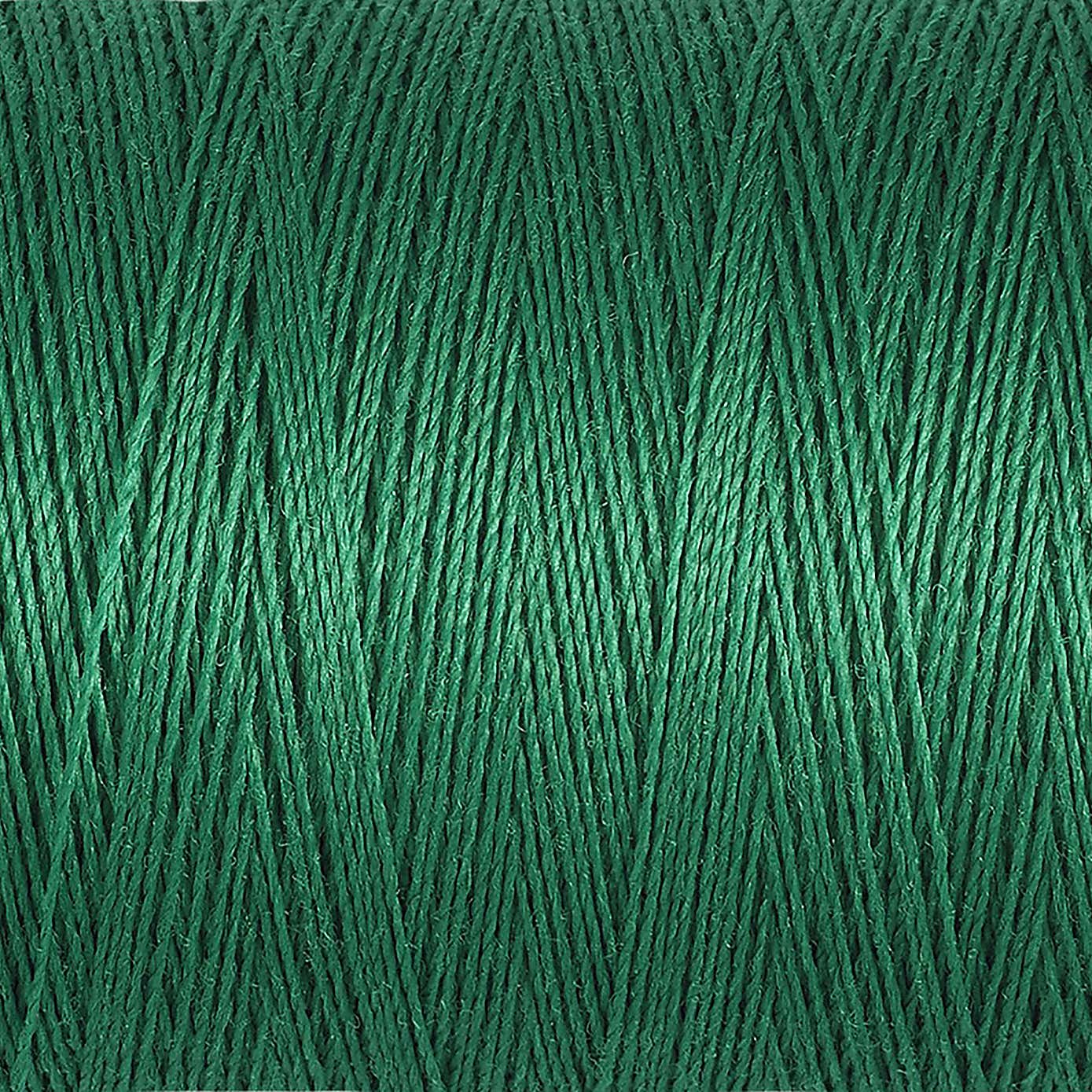 Gutermann Sew All Thread Grass Green (402)