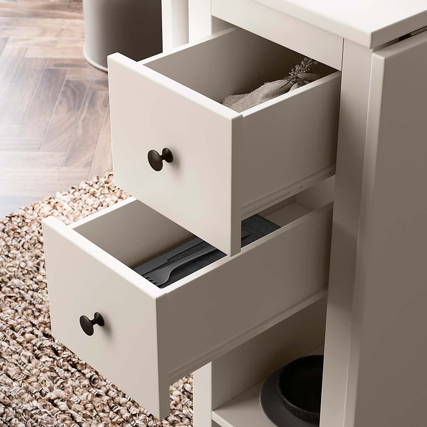 Lynton Extendable Dropleaf Dining Table