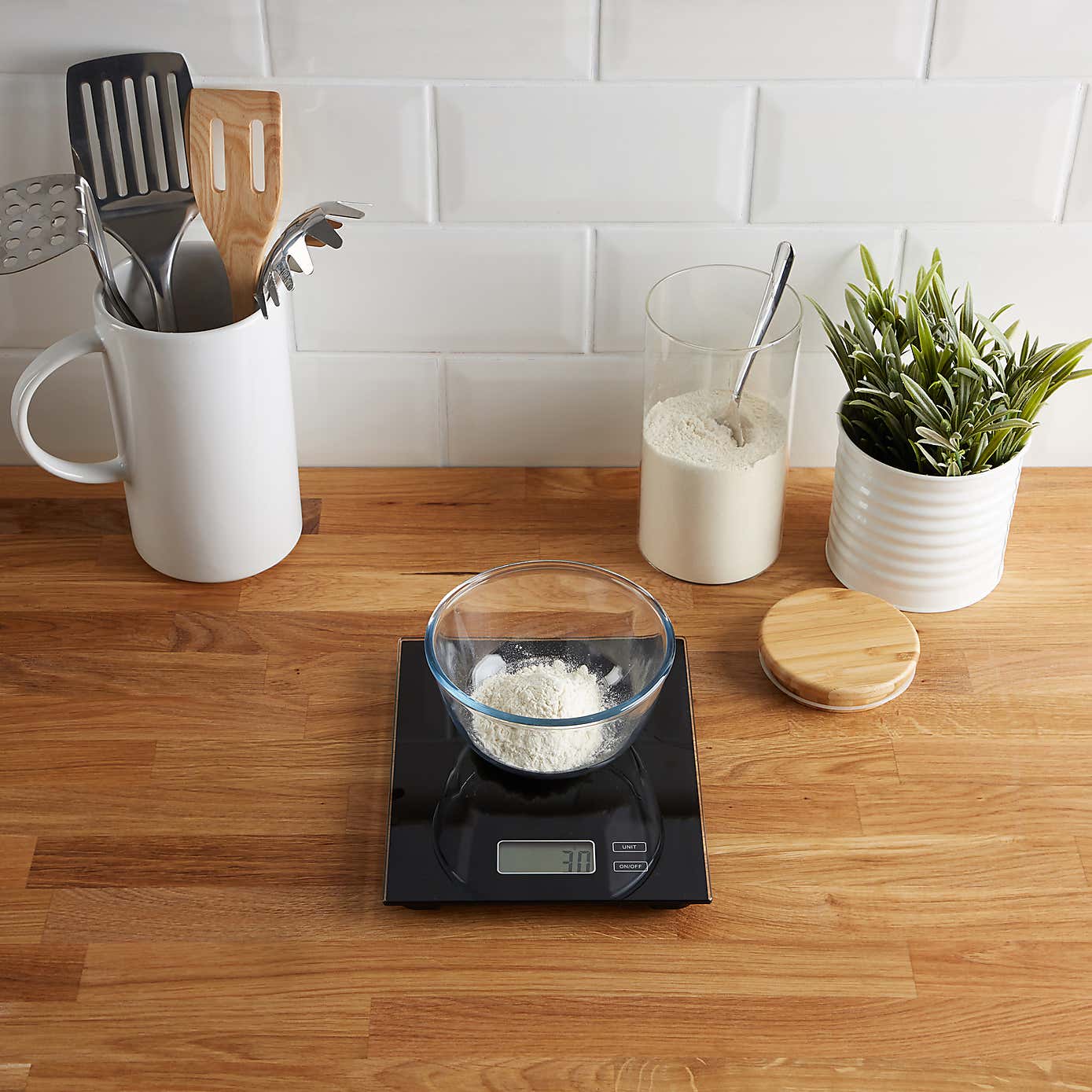 Dunelm Electronic Black Kitchen Scales