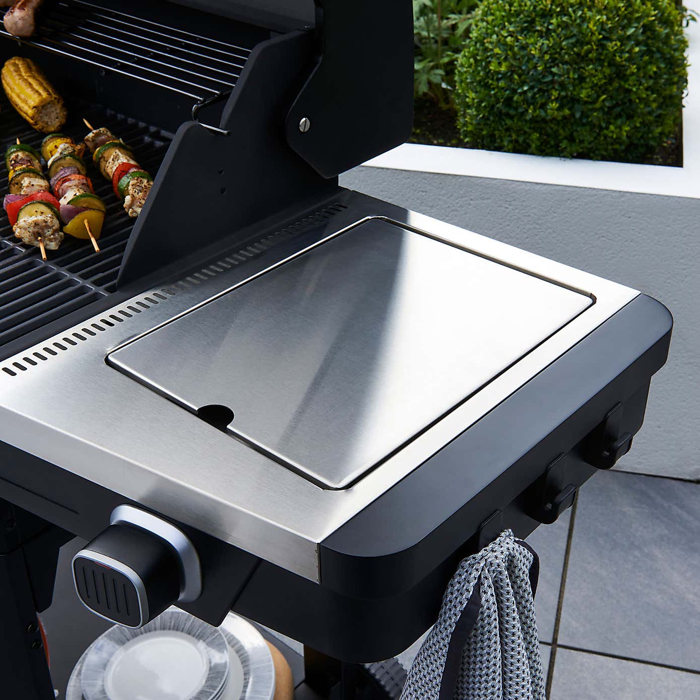 Norfolk Grills Atlas 300 Gas BBQ, 3 Burner with Side Burner & Cabinet