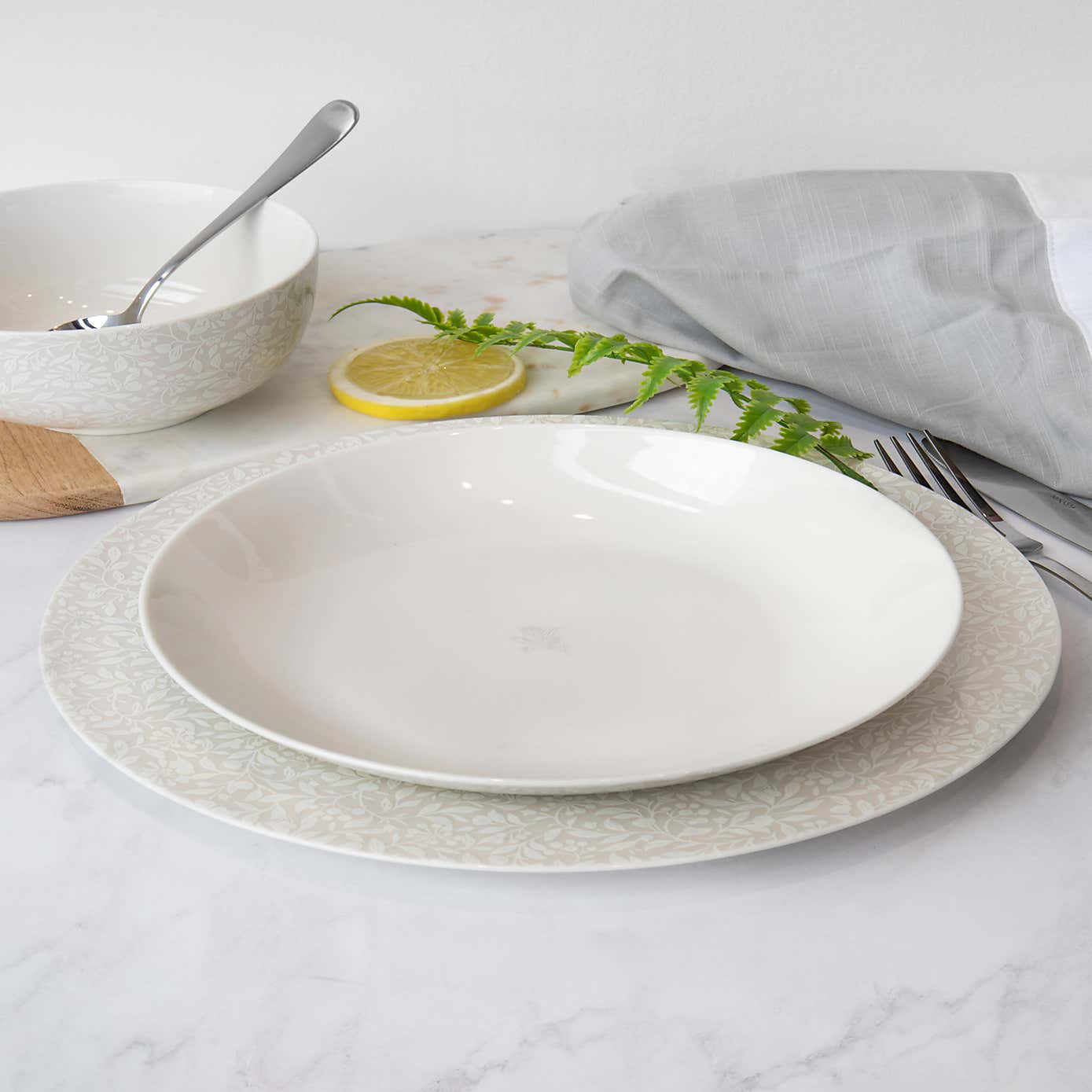 Chartwell Dinner Plate