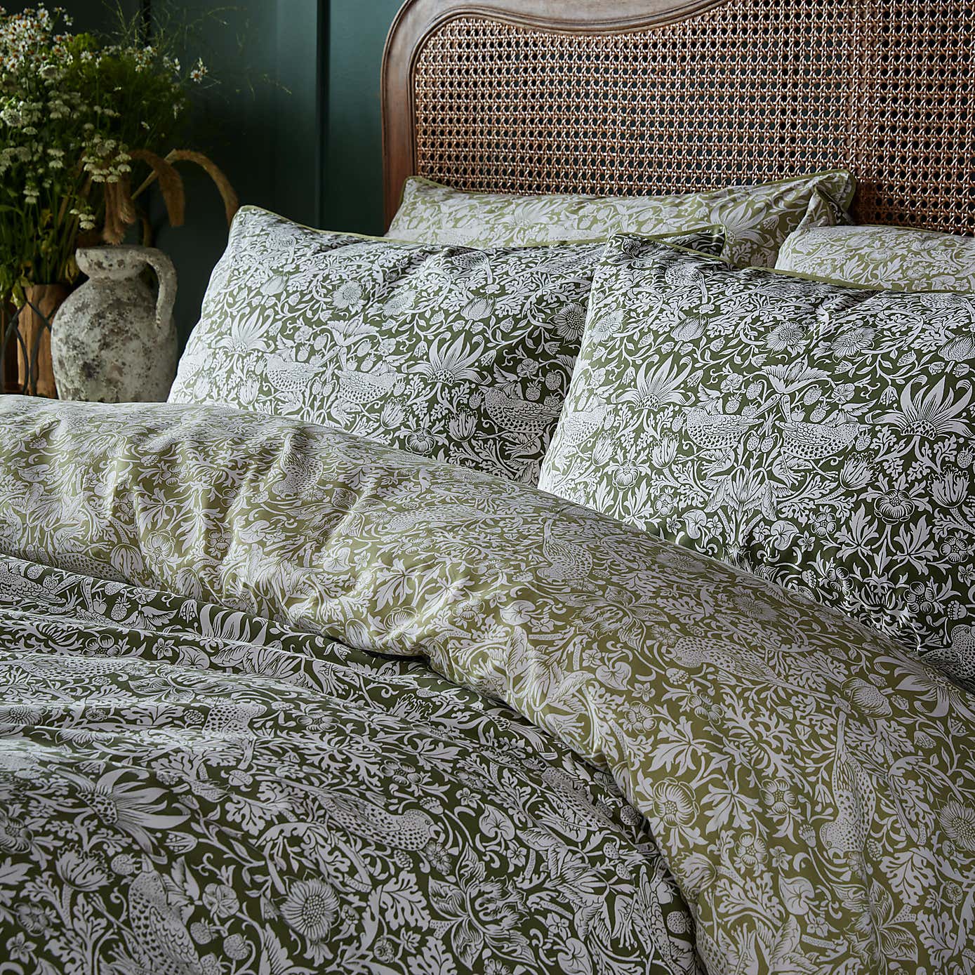 William Morris Strawberry Thief 100% Cotton Duvet Cover and Pillowcase Set