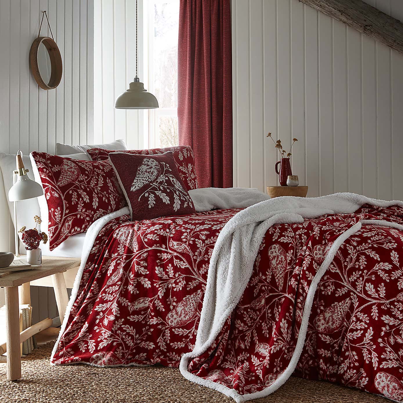 Dreams and Drapes Lodge Woodland Owls Red Duvet Cover and Pillowcase Set