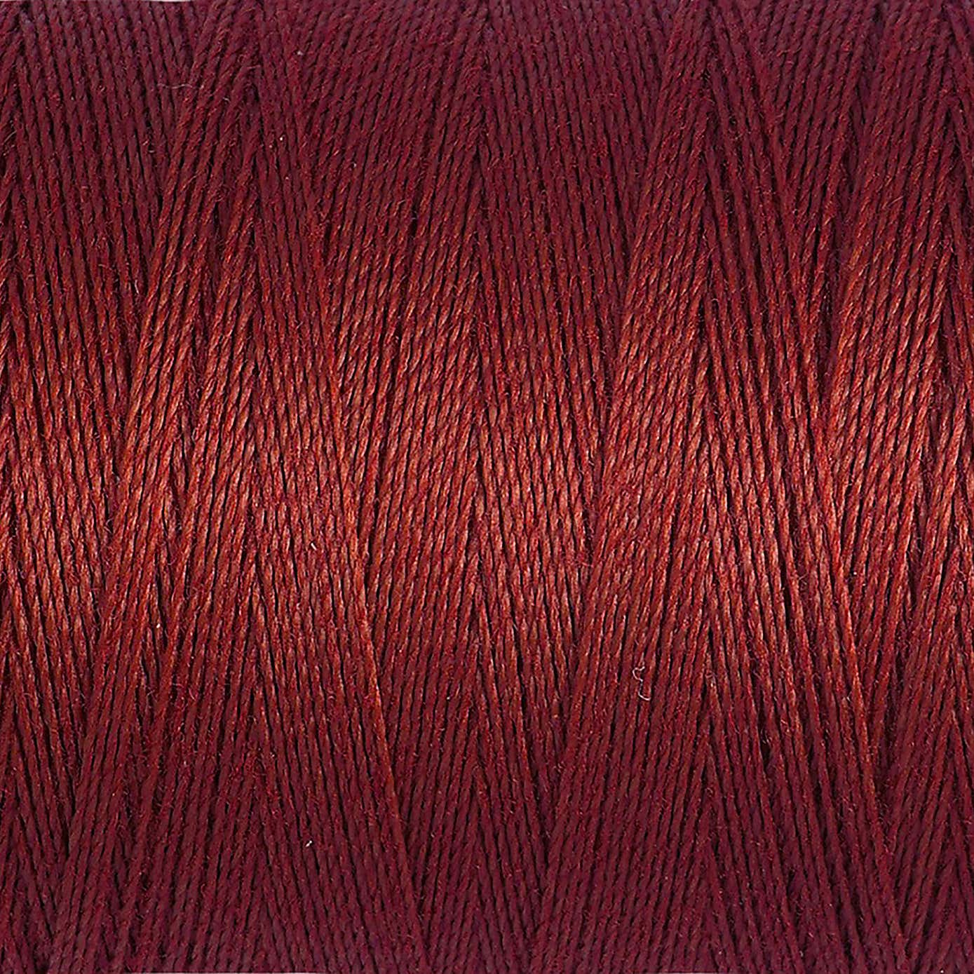 Gutermann Sew All Thread Rust (221)