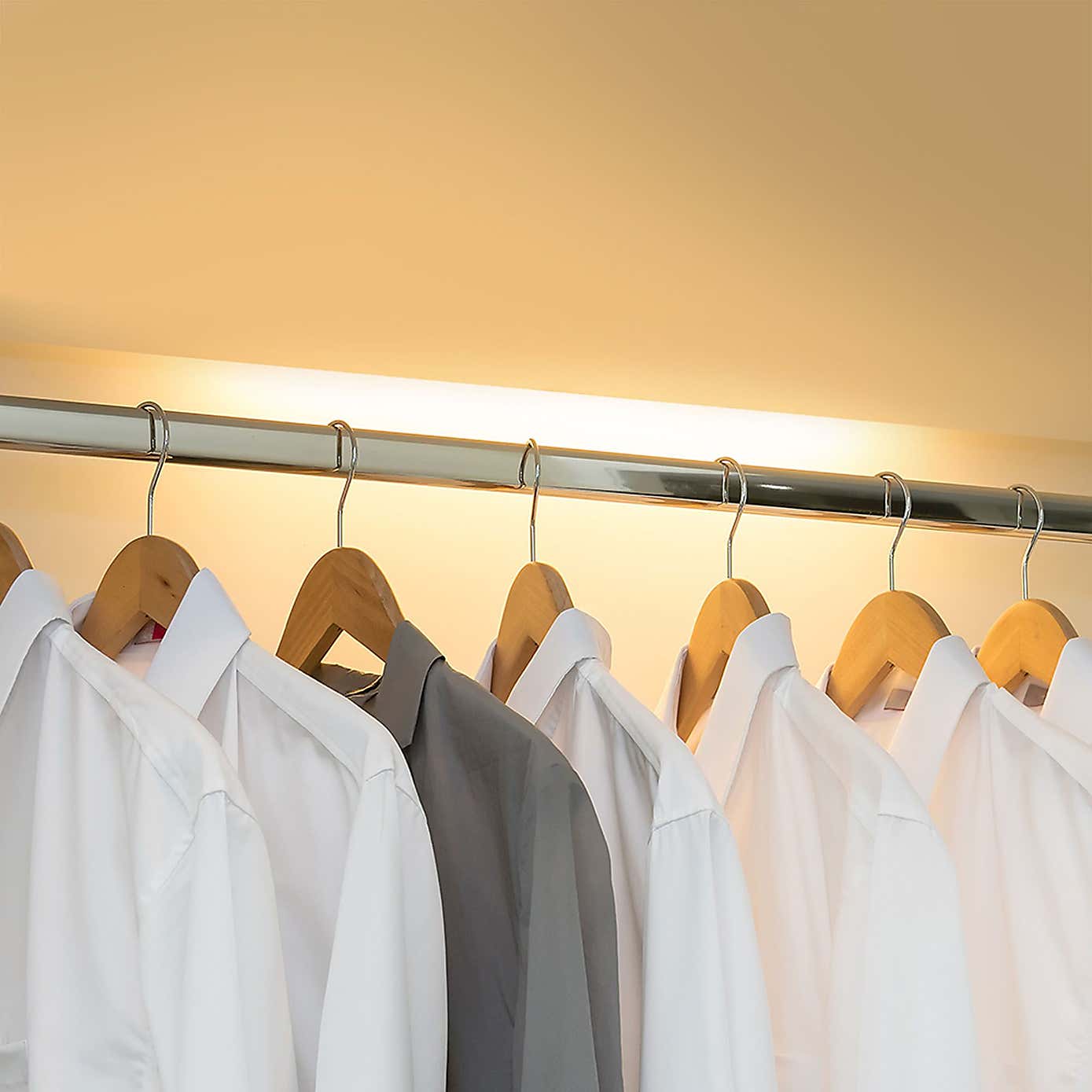 V-TAC 1.5W PIR Motion Sensor LED Cabinet Light