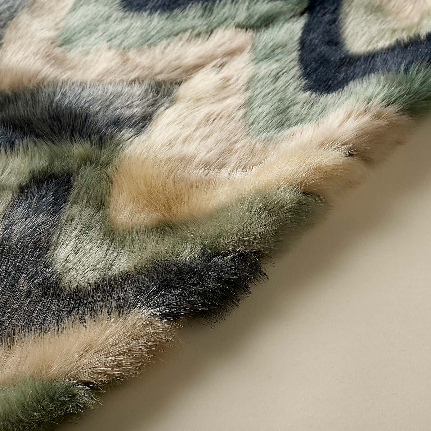 Eska Faux Fur 130cm x 180cm Throw
