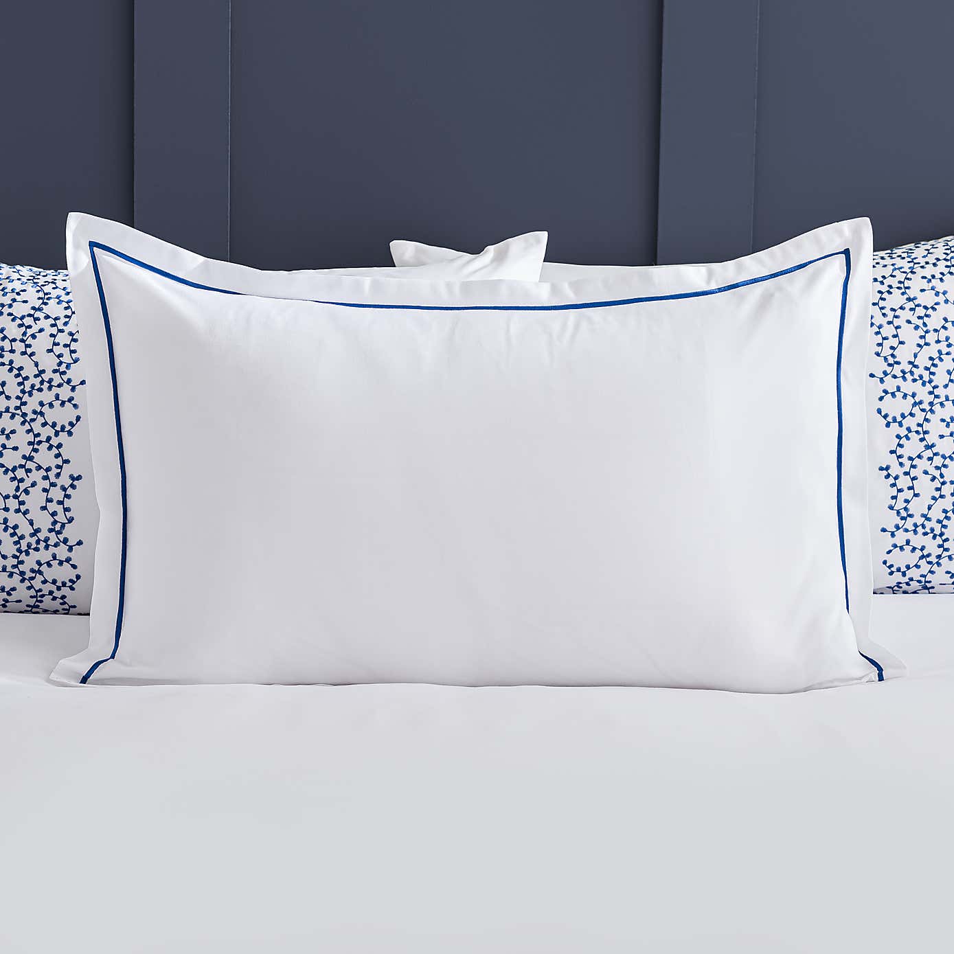 Kersey Embroidery Oxford Pillowcase